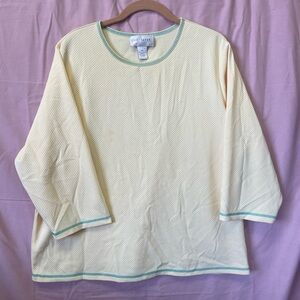 Sport Savvy Women’s Vintage Yellow with Green Hem Waffle Texture Size 2X